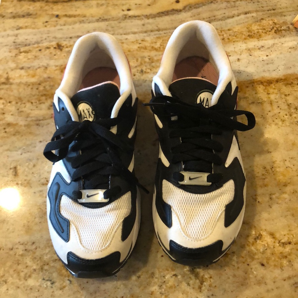 Nike max 2 sneakers
